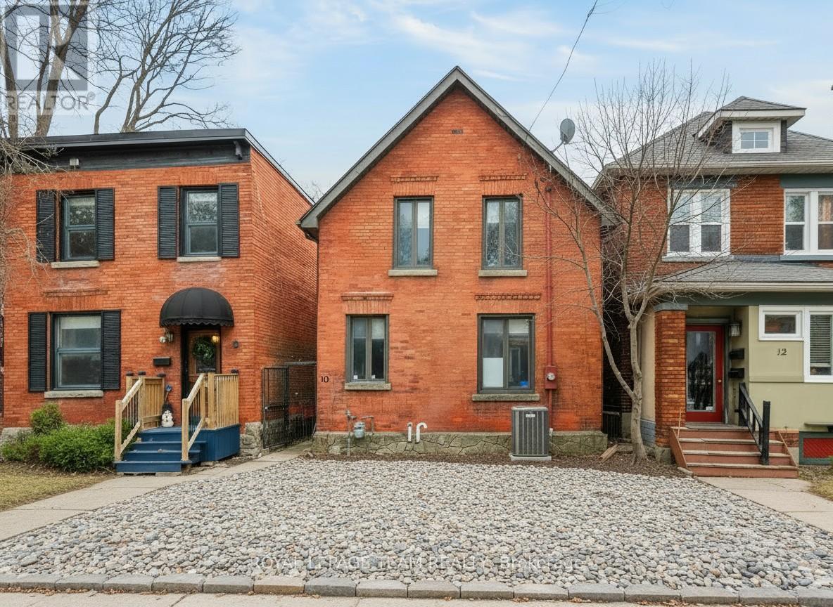 10 LEWIS STREET, Ottawa, Ontario