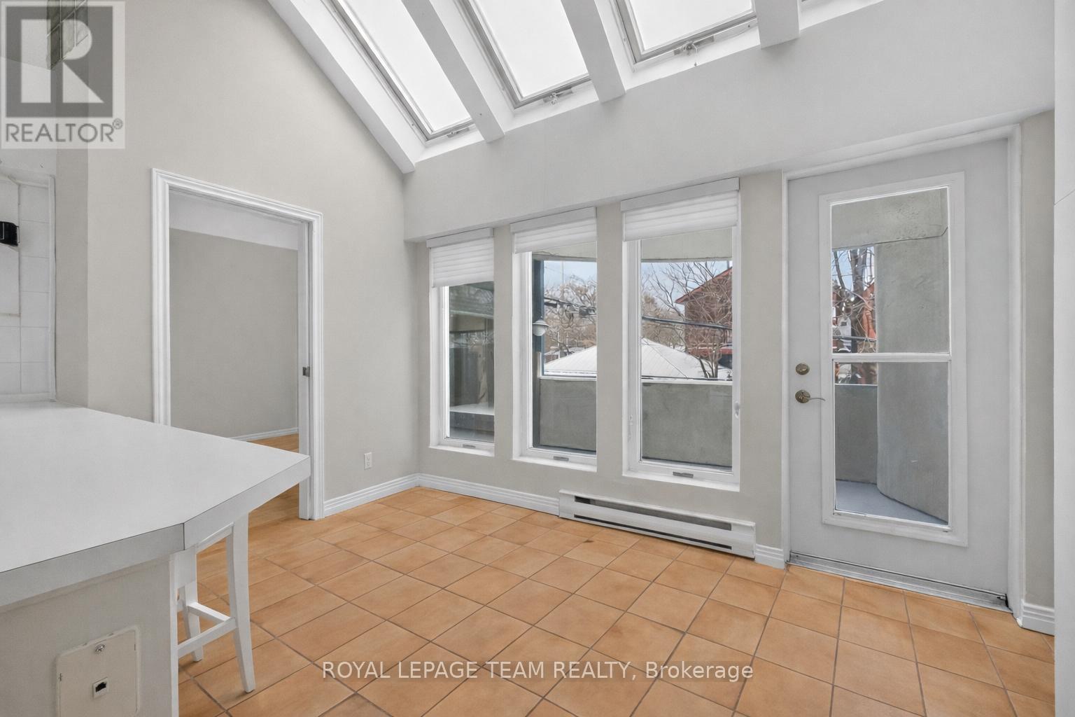 10 Lewis Street, Ottawa, Ontario  K2P 0S3 - Photo 11 - X13069308