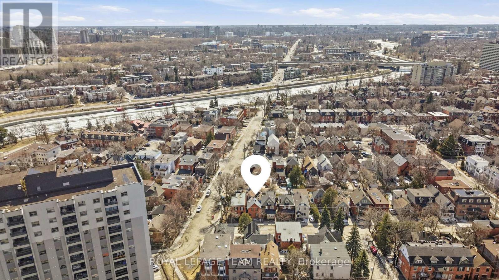 12 Lewis Street, Ottawa, Ontario  K2P 0S3 - Photo 18 - X13069314