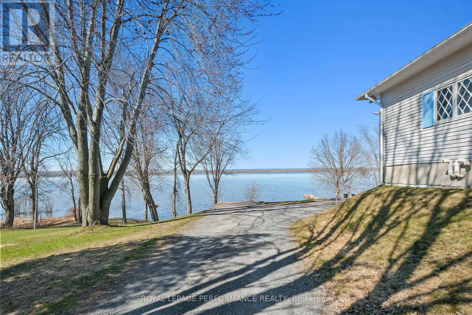 2863 Rue Principale Street, Alfred And Plantagenet, Ontario  K0A 3K0 - Photo 3 - X13069458