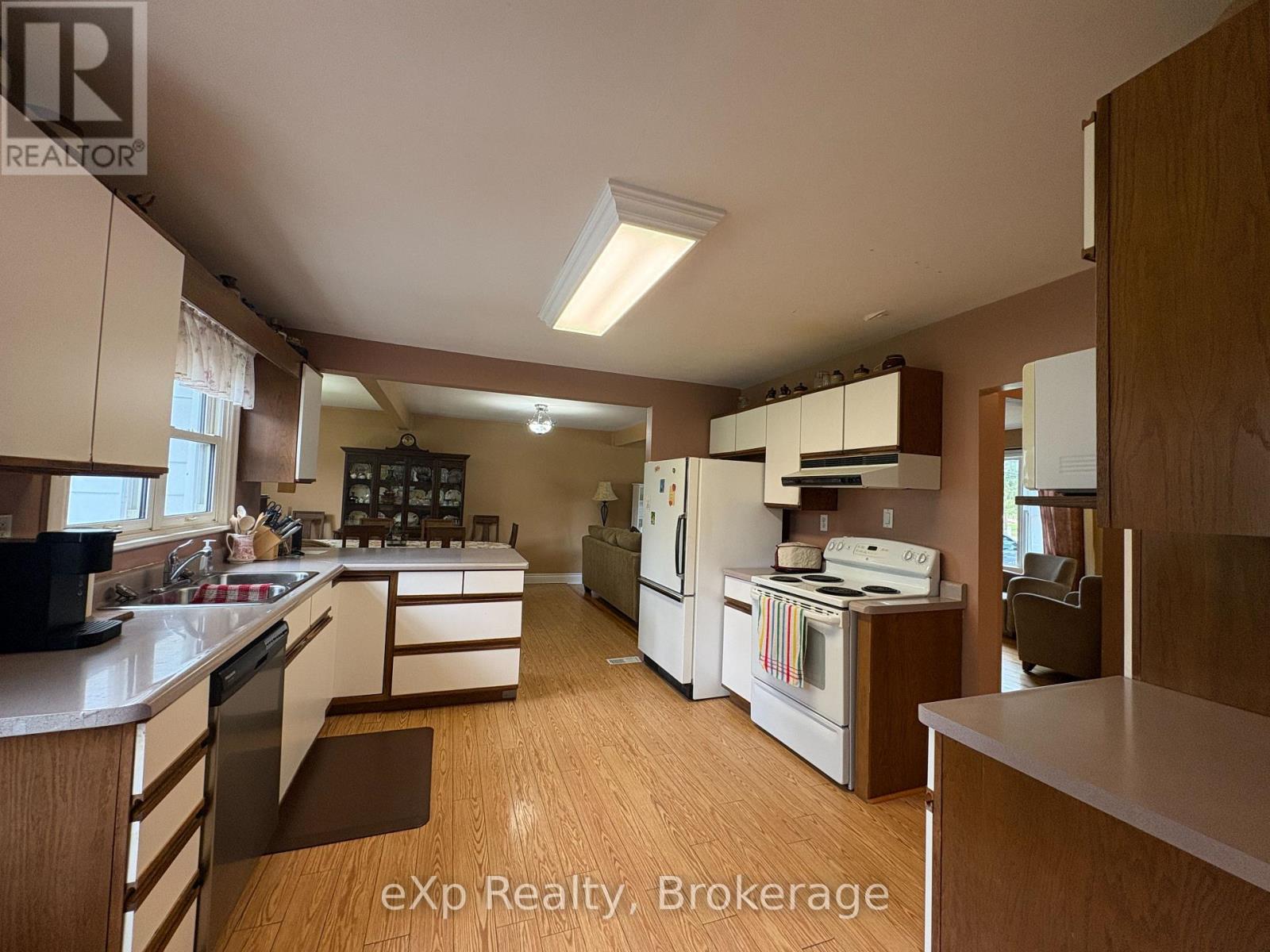 661 2nd Avenue SE, Georgian Bluffs, Ontario  N4K 5T2 - Photo 15 - X13023384
