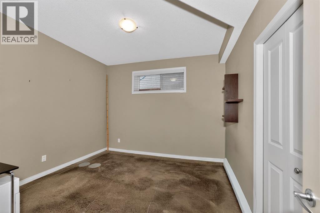 2735 Evercreek Bluffs Way SW, Calgary, Alberta  T2Y 4P6 - Photo 36 - A2306323