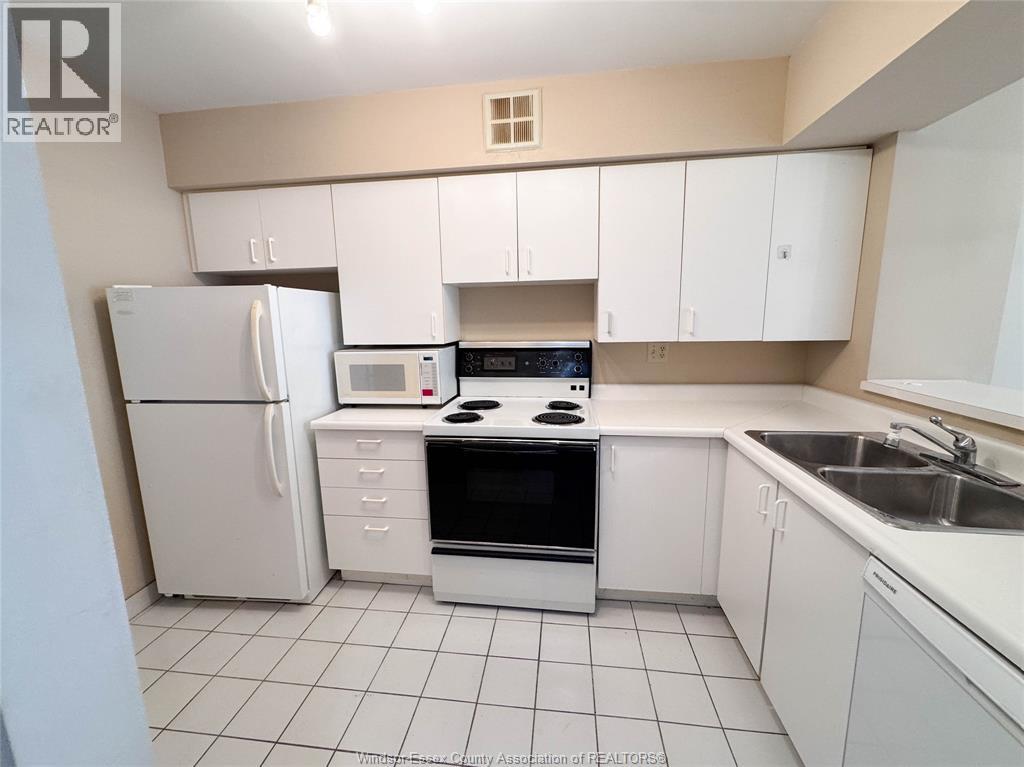 75 Riverside Drive East Unit# 406, Windsor, Ontario  N9A 2S4 - Photo 2 - 26009796