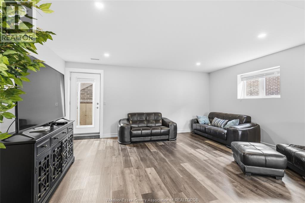 98 Peter Avenue, Leamington, Ontario  N8H 0E7 - Photo 21 - 26009795