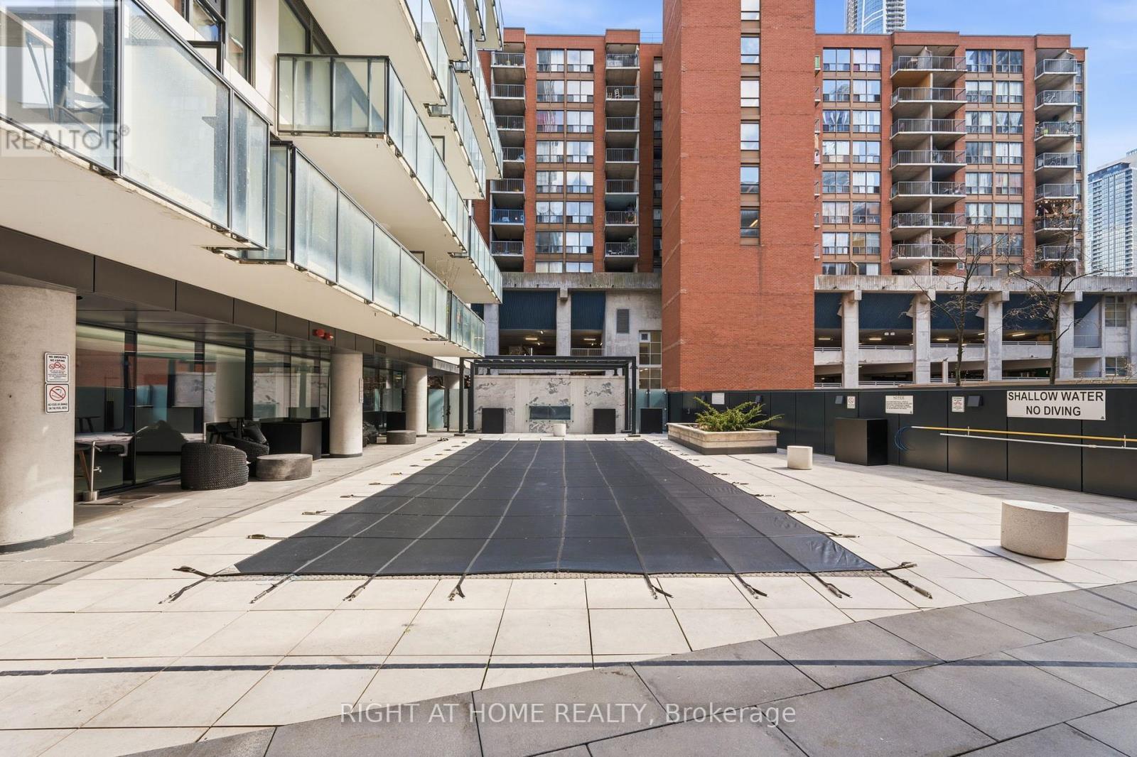 2106 - 2a Church Street, Toronto, Ontario  M5E 0E1 - Photo 23 - C13065734