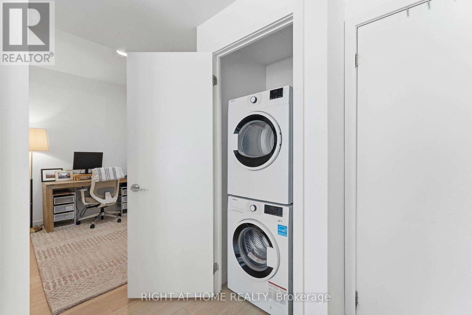 2106 - 2a Church Street, Toronto, Ontario  M5E 0E1 - Photo 13 - C13065734