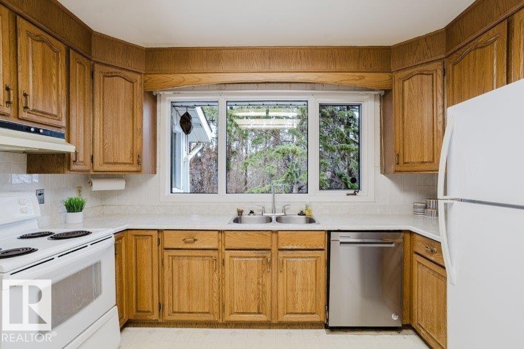 7907 Saskatchewan Dr Nw, Edmonton, Alberta  T6G 2L3 - Photo 23 - E4484436