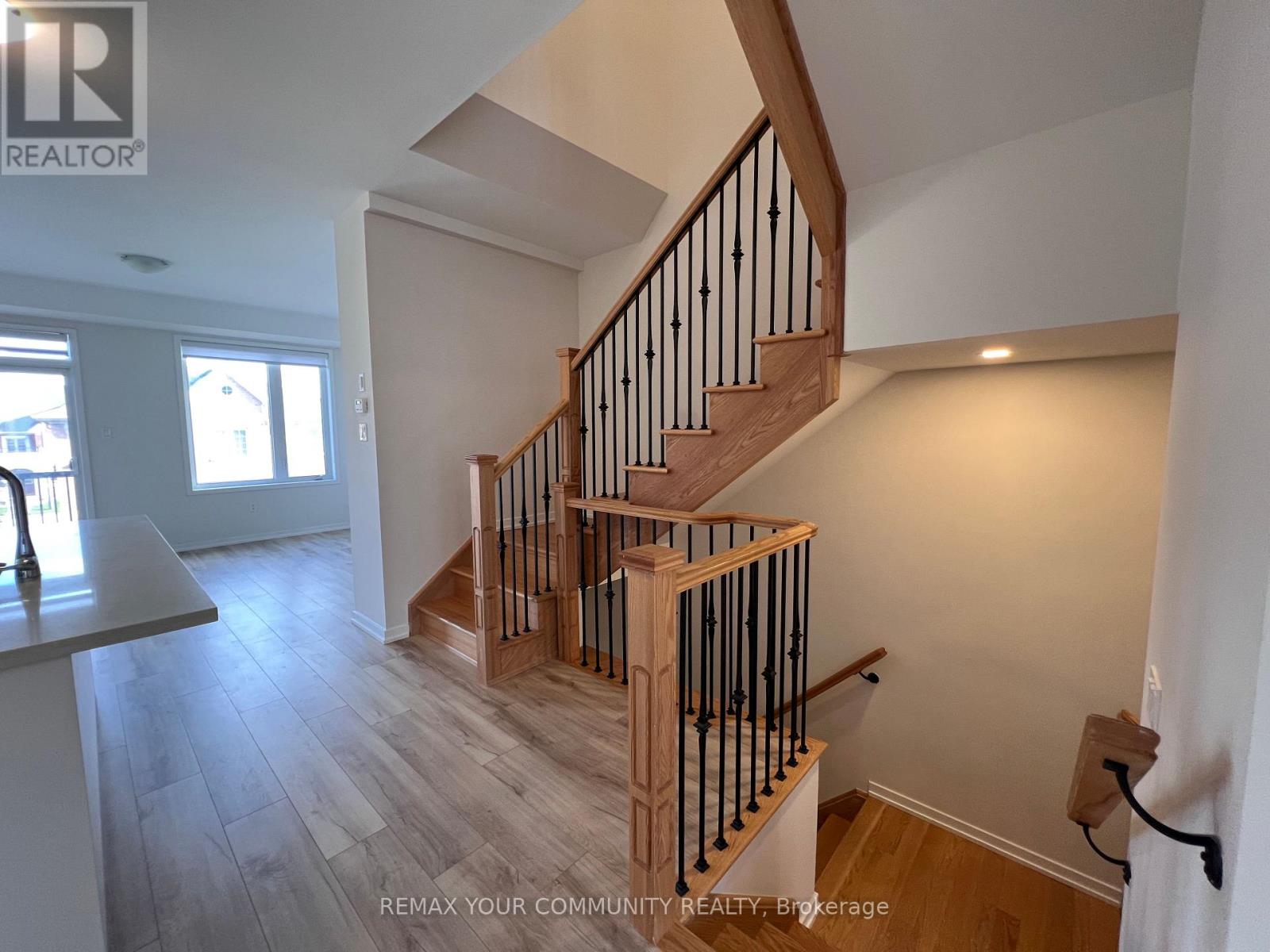 137 Rattenbury Road, Vaughan, Ontario  L6A 5C6 - Photo 10 - N12960238