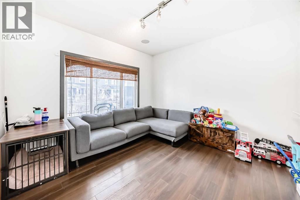 17 Redstone Common Ne, Calgary, Alberta  T3N 0K3 - Photo 8 - A2299825