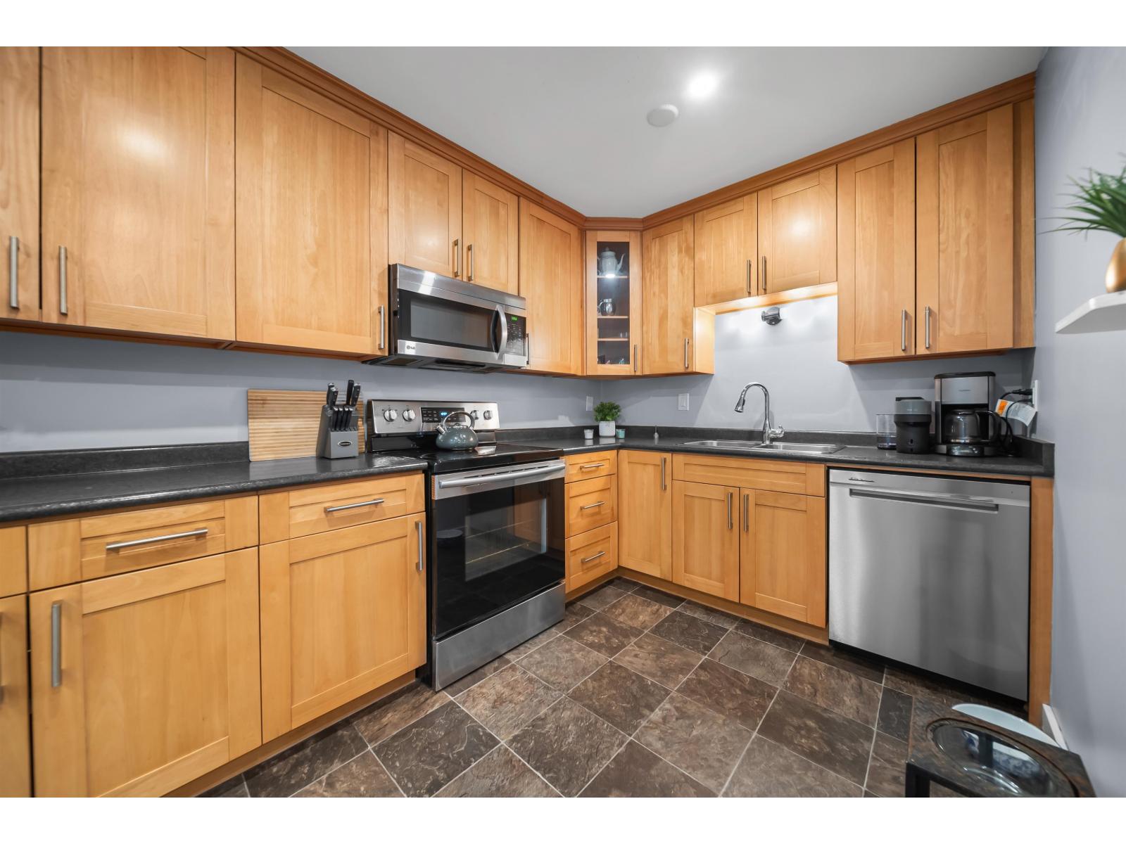 2731 Sandon Drive, Abbotsford, British Columbia  V2S 7J3 - Photo 8 - R3117993