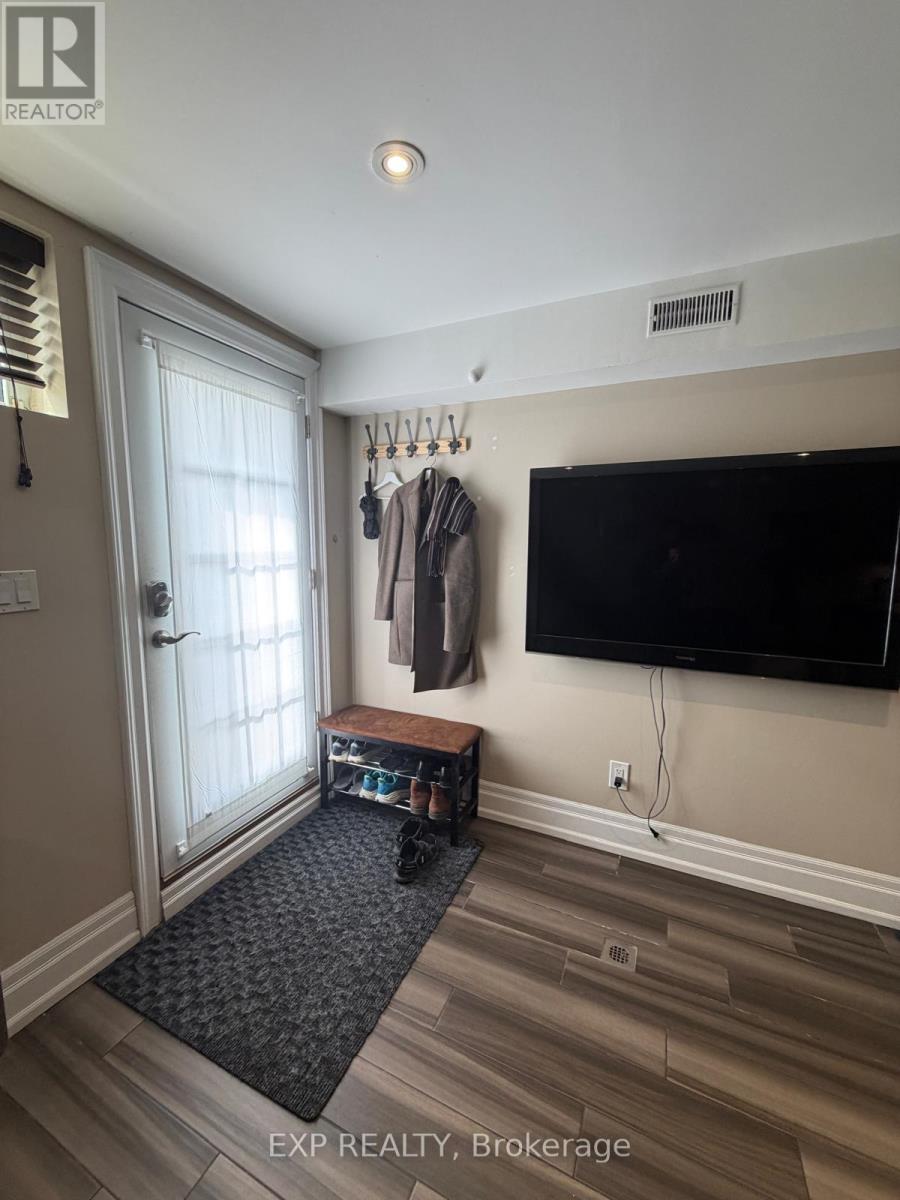 Lower - 78 Brampton Road, Toronto, Ontario  M9R 3J9 - Photo 9 - W12950144