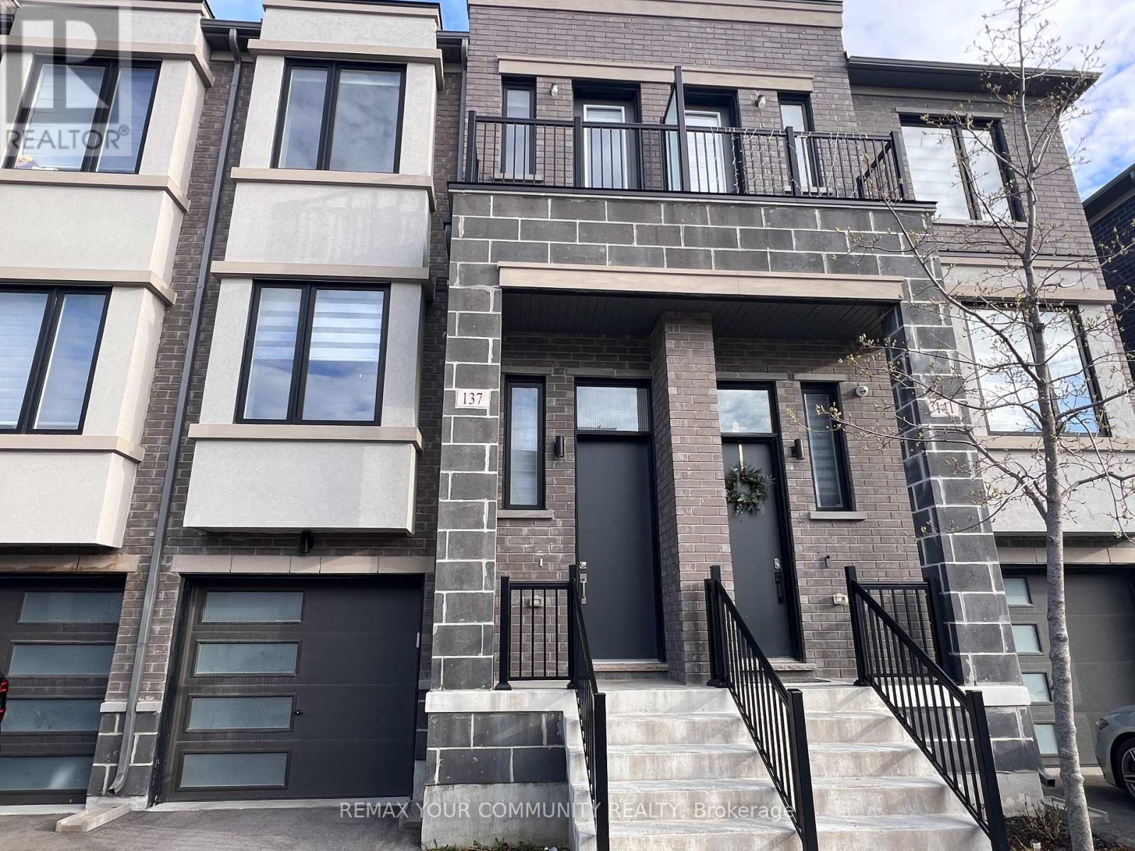 137 Rattenbury Road, Vaughan, Ontario  L6A 5C6 - Photo 2 - N12960238