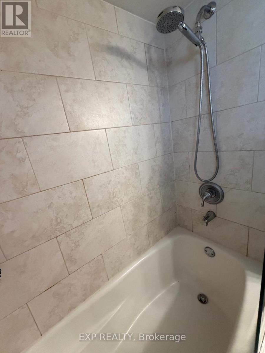 Lower - 78 Brampton Road, Toronto, Ontario  M9R 3J9 - Photo 16 - W12950144