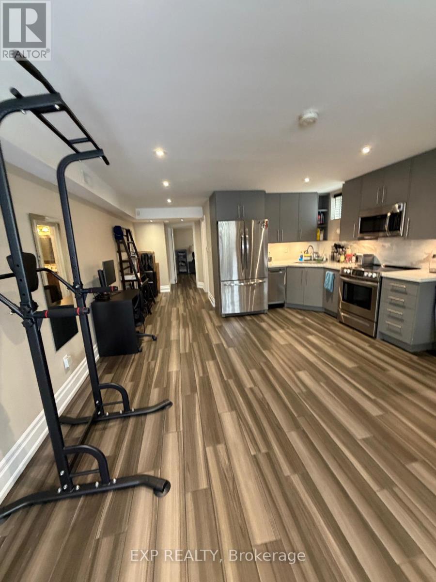 Lower - 78 Brampton Road, Toronto, Ontario  M9R 3J9 - Photo 11 - W12950144