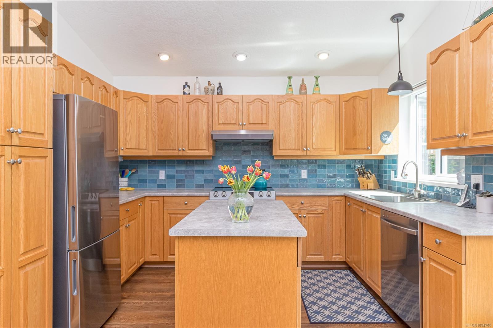 726 Park Pl, Duncan, British Columbia  V9L 2J5 - Photo 6 - 1034250
