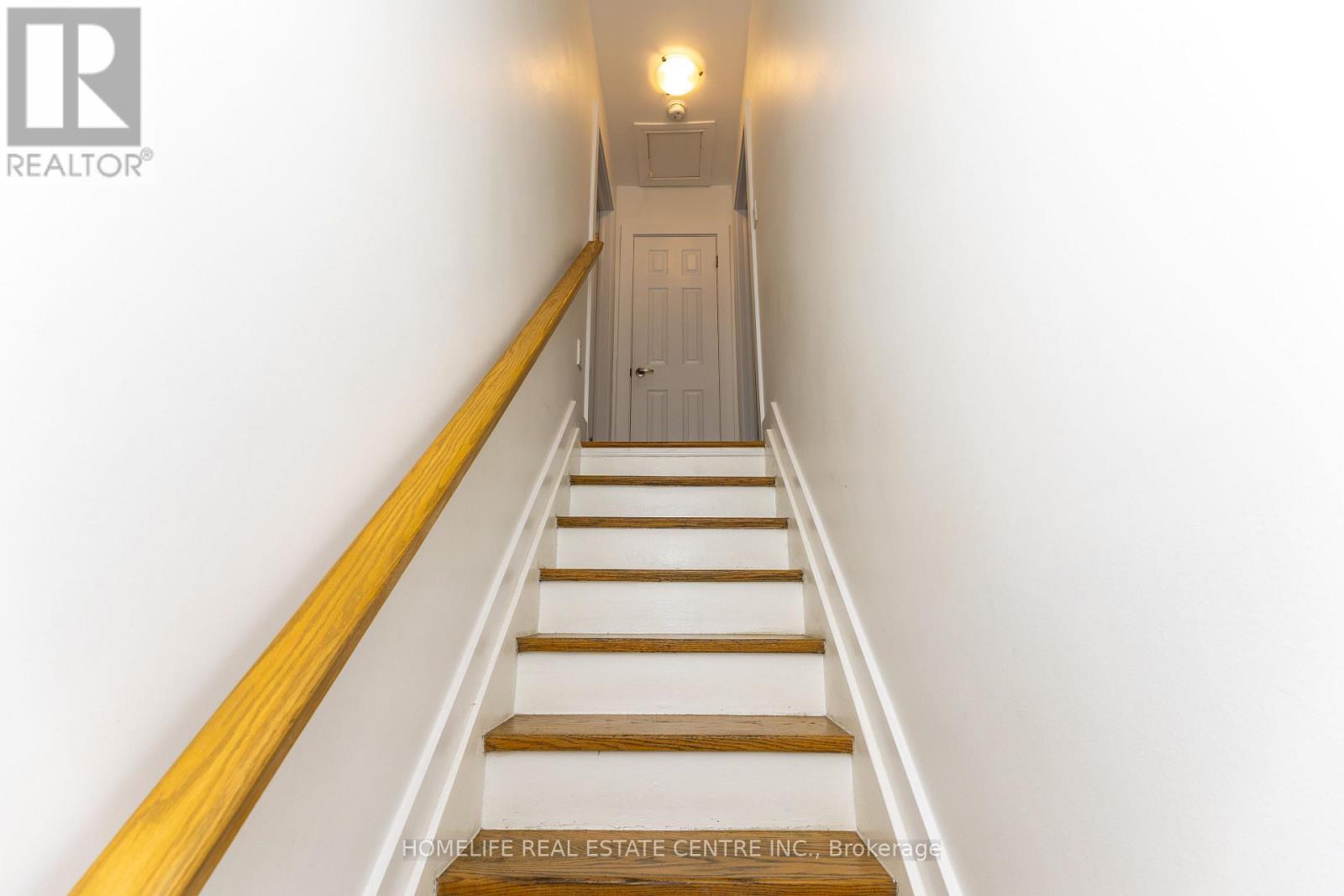172 Calvington Drive, Toronto, Ontario  M3M 2M9 - Photo 13 - W12977494