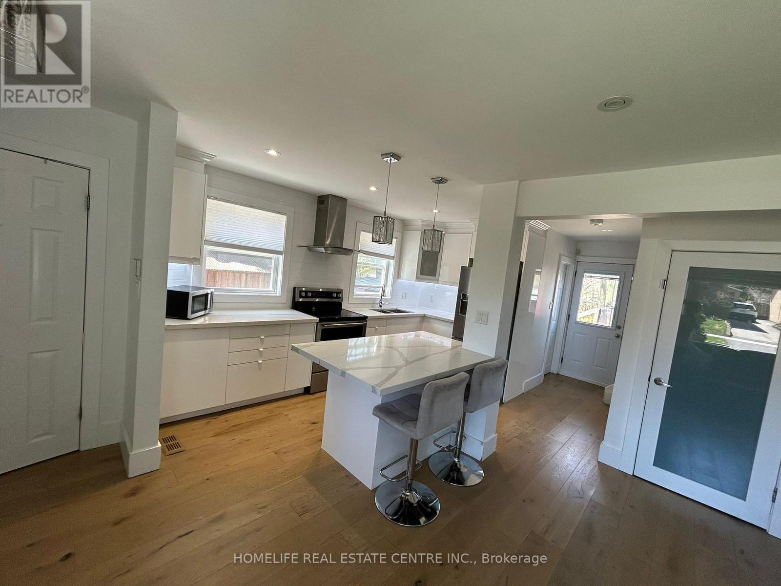 172 Calvington Drive, Toronto, Ontario  M3M 2M9 - Photo 9 - W12977494
