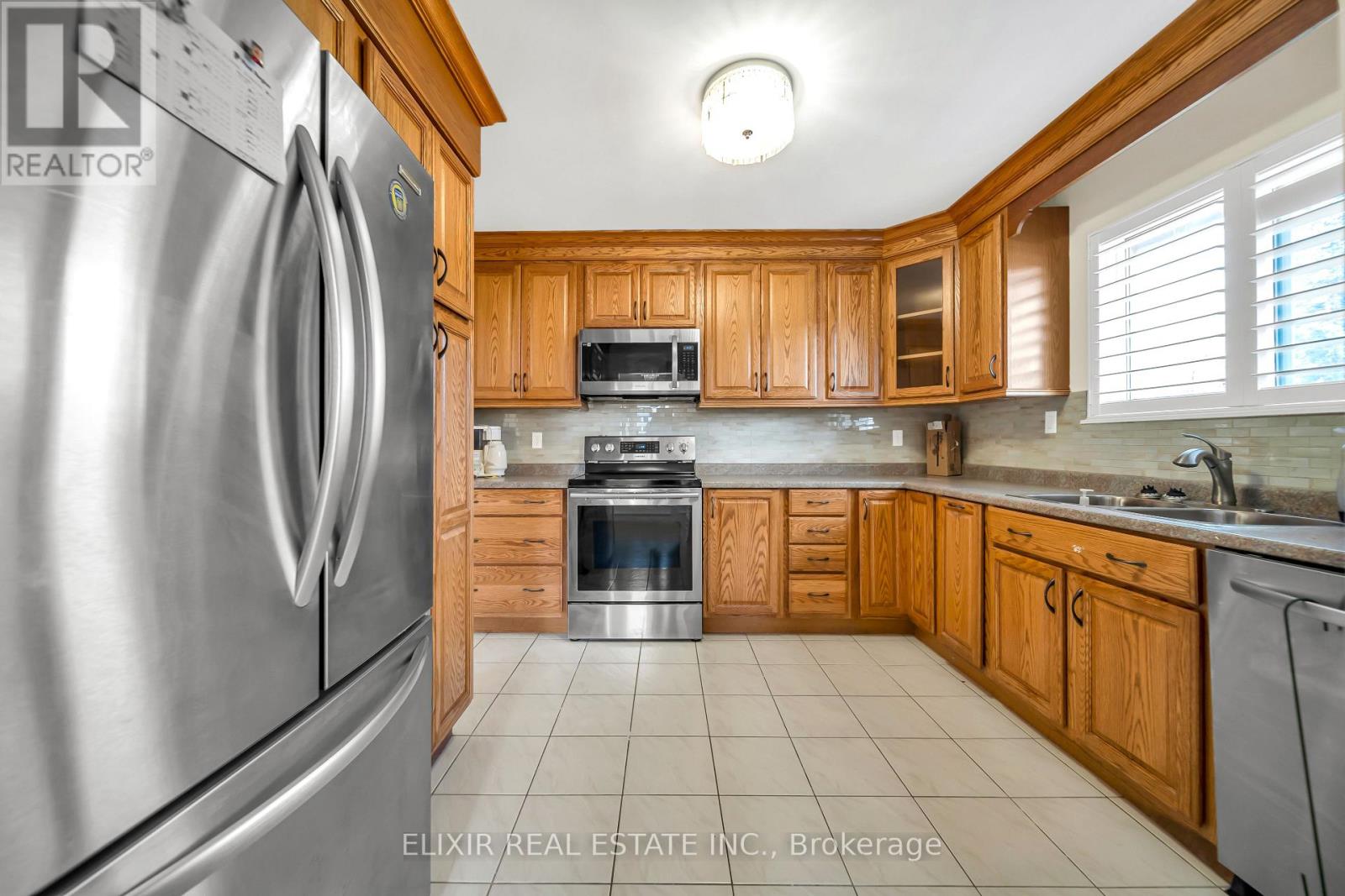 7 Drayton Crescent, Brampton, Ontario  L6T 3G6 - Photo 21 - W13065770