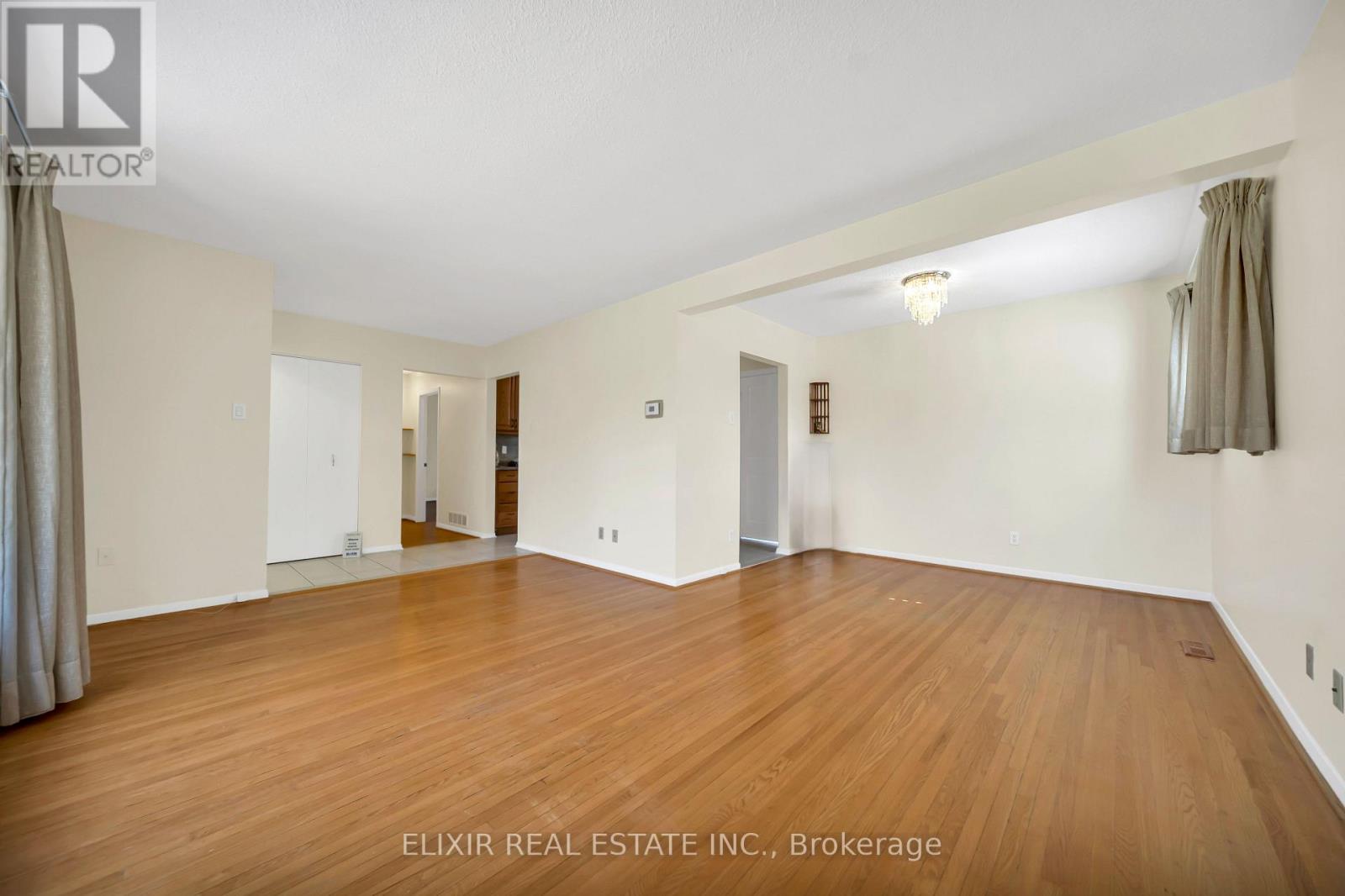 7 Drayton Crescent, Brampton, Ontario  L6T 3G6 - Photo 9 - W13065770
