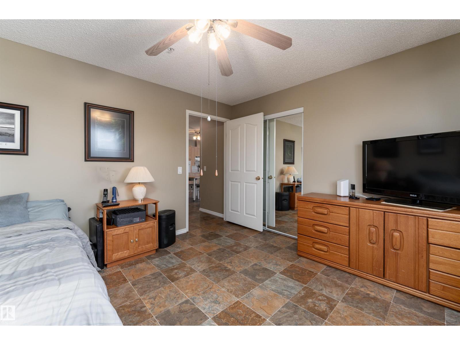 #221 16303 95 St Nw, Edmonton, Alberta  T5Z 3V1 - Photo 17 - E4485161