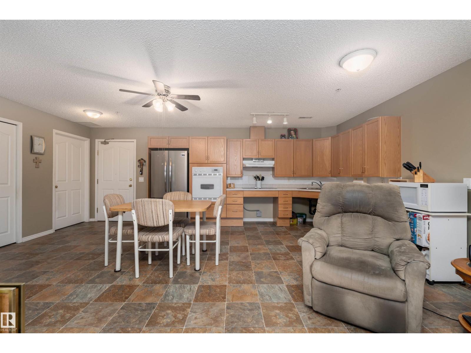 #221 16303 95 St Nw, Edmonton, Alberta  T5Z 3V1 - Photo 8 - E4485161