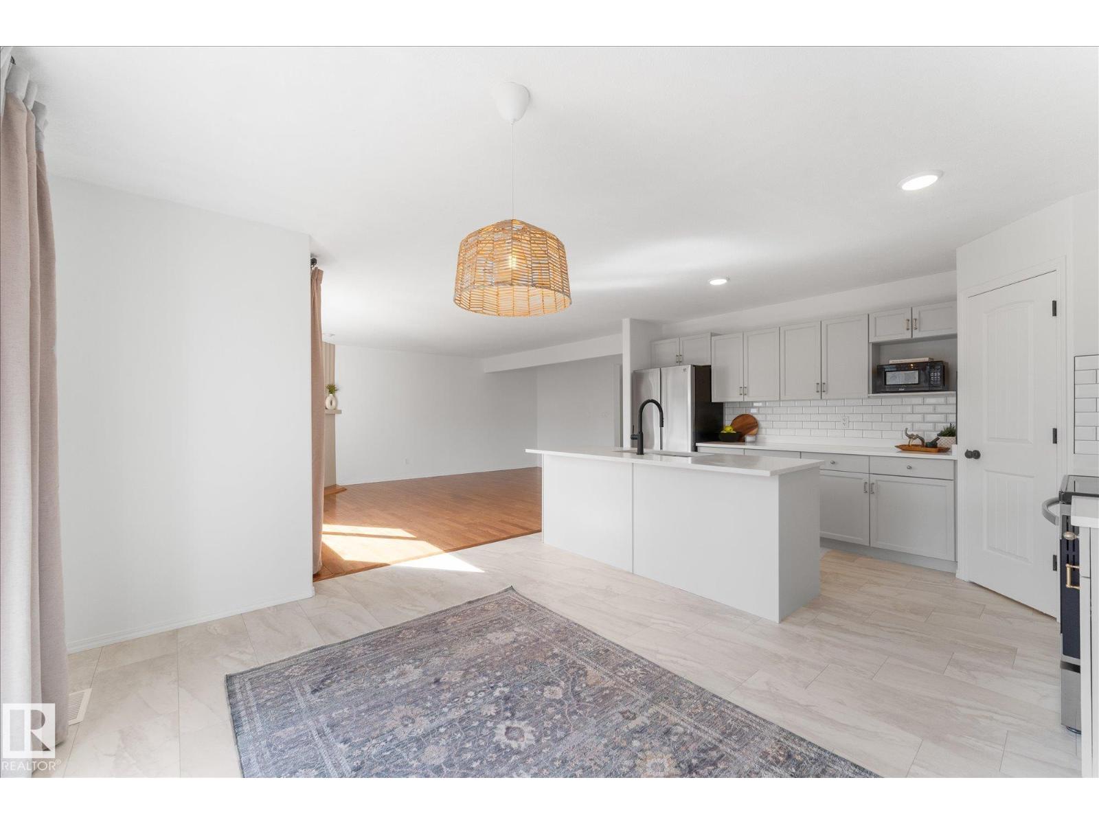326 Silver Berry Rd Nw, Edmonton, Alberta  T6T 2A7 - Photo 11 - E4485164
