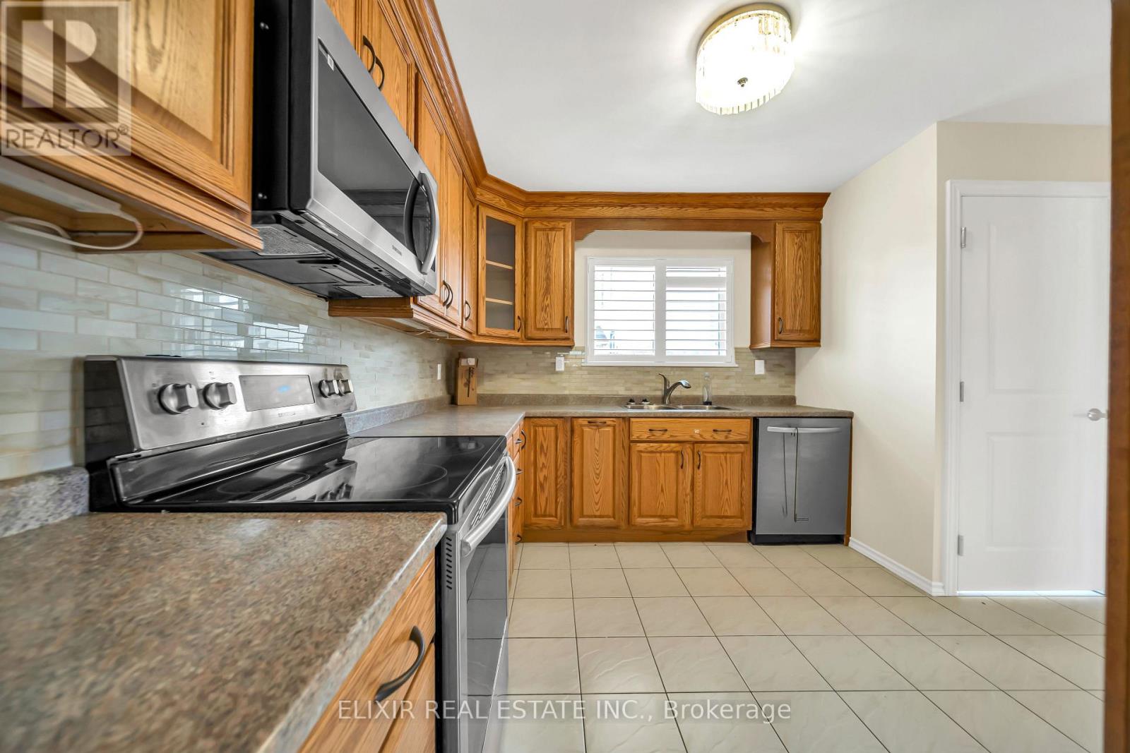 7 Drayton Crescent, Brampton, Ontario  L6T 3G6 - Photo 26 - W13065770