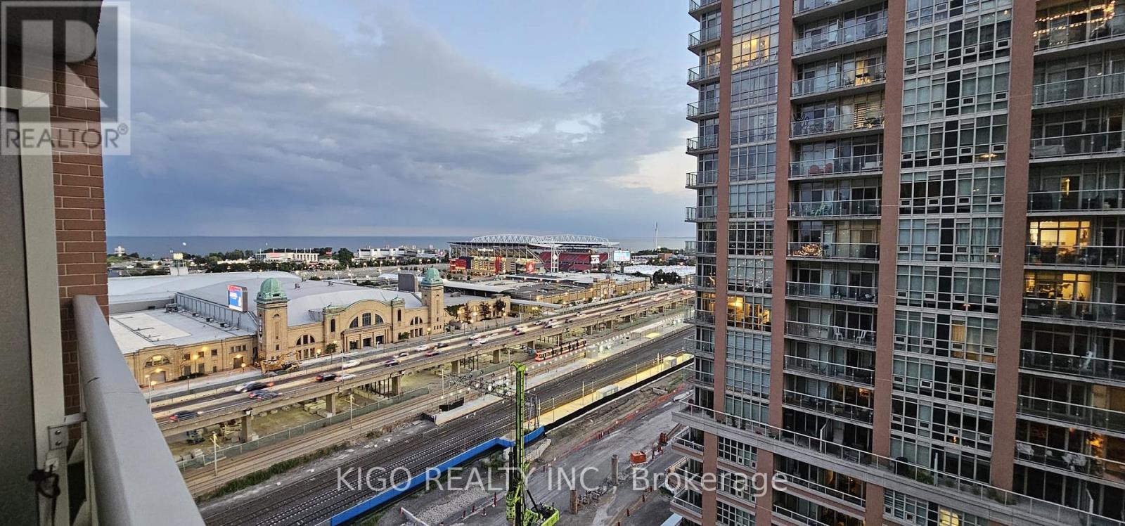 1607 - 75 Liberty Street, Toronto, Ontario  M6K 3R3 - Photo 4 - C13069158