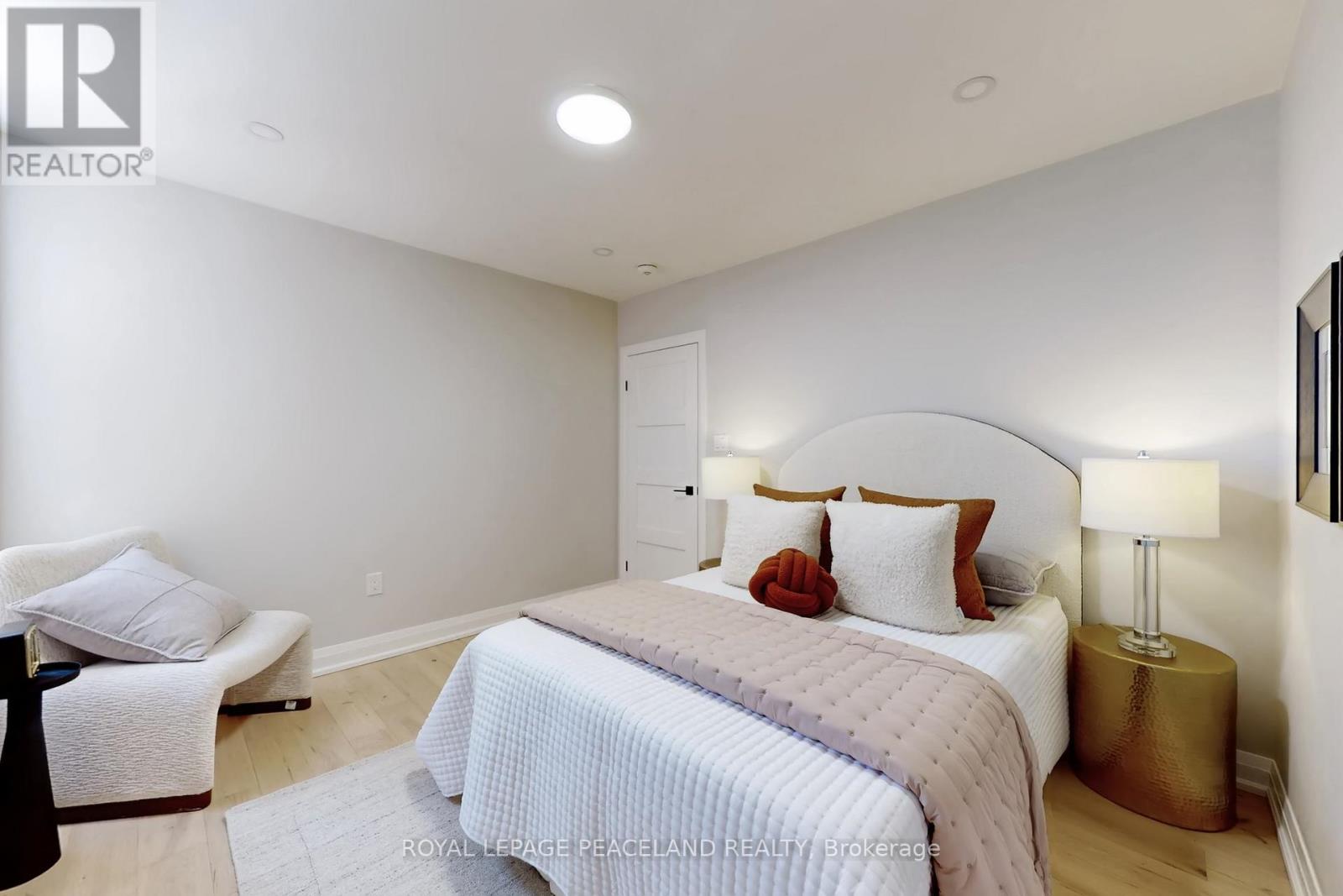101 Marchmount Road, Toronto, Ontario  M6G 2B2 - Photo 19 - C13069280
