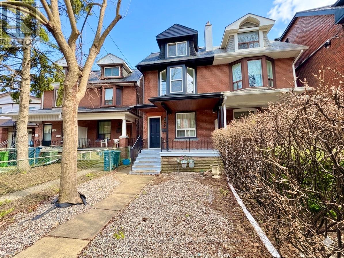 101 Marchmount Road, Toronto, Ontario  M6G 2B2 - Photo 3 - C13069280