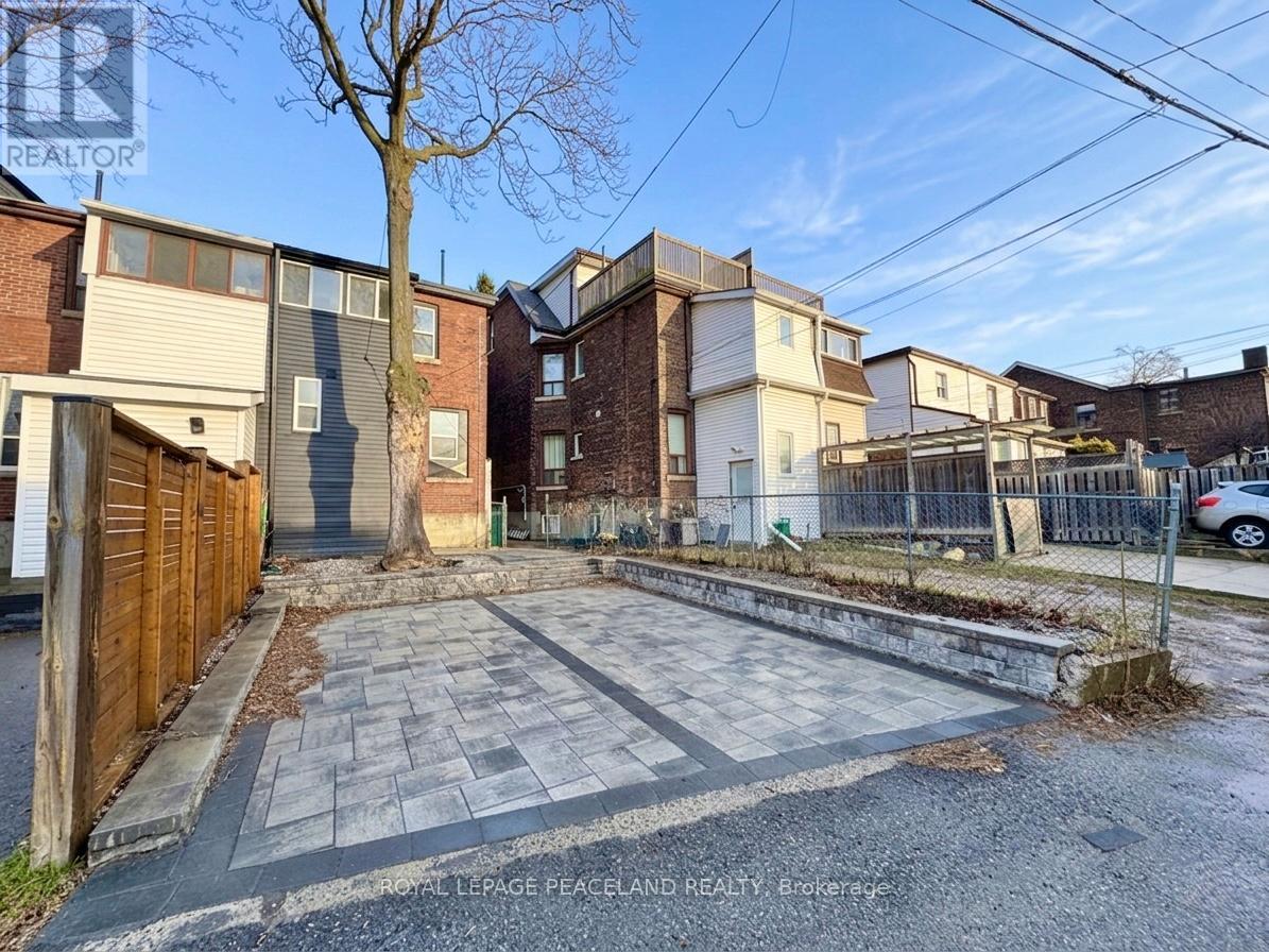 101 Marchmount Road, Toronto, Ontario  M6G 2B2 - Photo 36 - C13069280