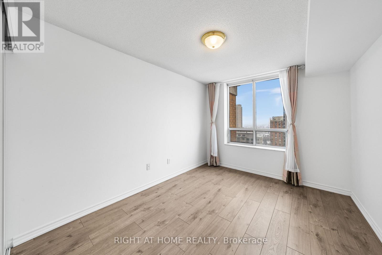 1707 - 18 Sommerset Way, Toronto, Ontario  M2N 6X5 - Photo 14 - C13069332