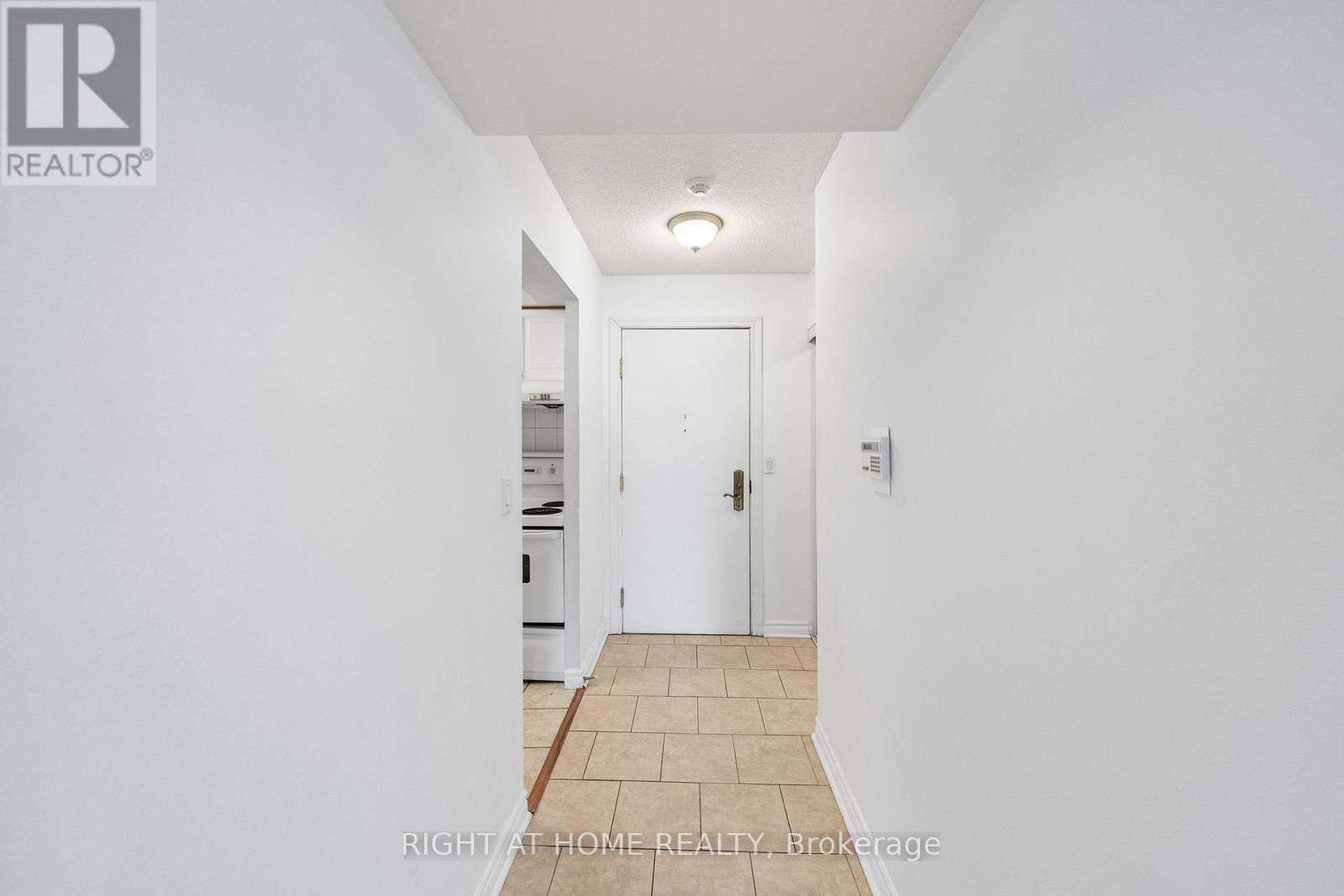 1707 - 18 Sommerset Way, Toronto, Ontario  M2N 6X5 - Photo 6 - C13069332