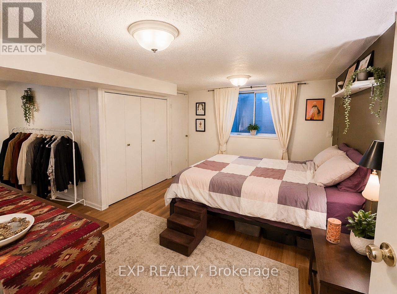 Bsmt - 33 Page Street, Toronto, Ontario  M6G 1J3 - Photo 4 - C13069350