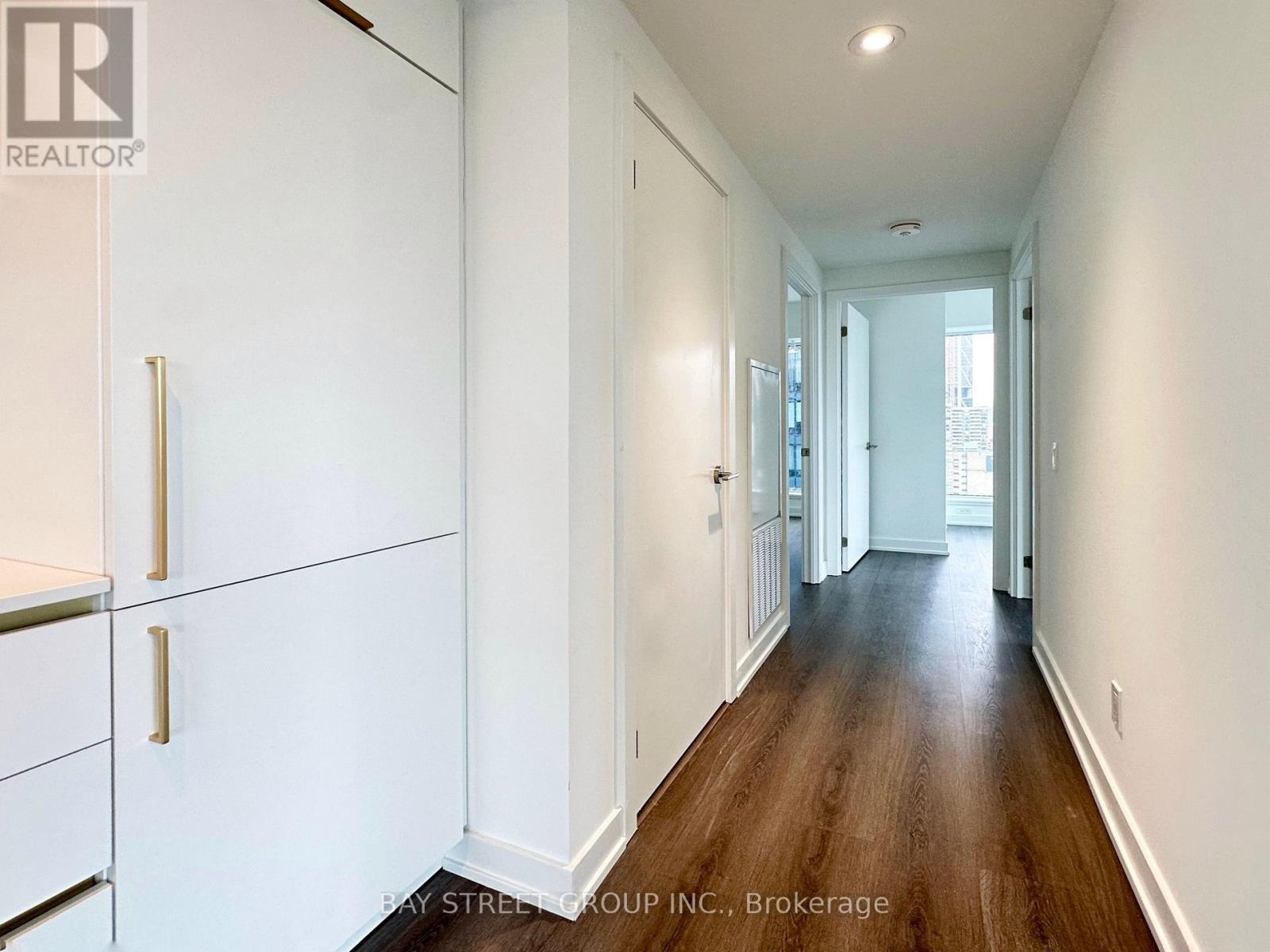 1909 - 8 Wellesley Street W, Toronto, Ontario  M4Y 0J5 - Photo 13 - C13069462
