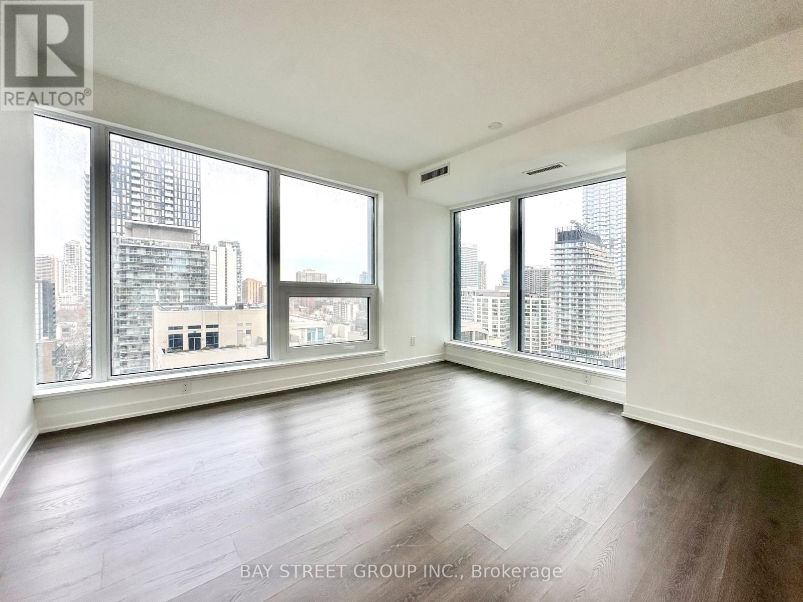 1909 - 8 Wellesley Street W, Toronto, Ontario  M4Y 0J5 - Photo 5 - C13069462