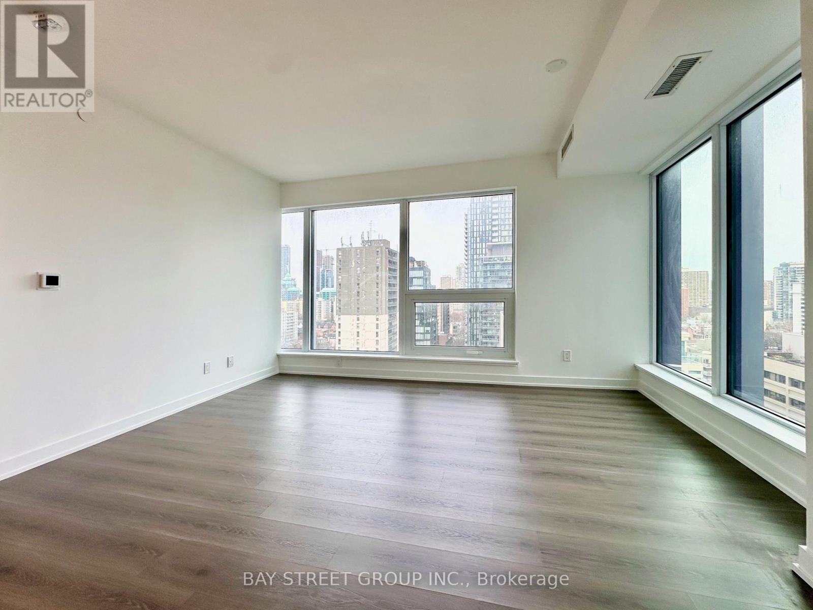 1909 - 8 Wellesley Street W, Toronto, Ontario  M4Y 0J5 - Photo 6 - C13069462
