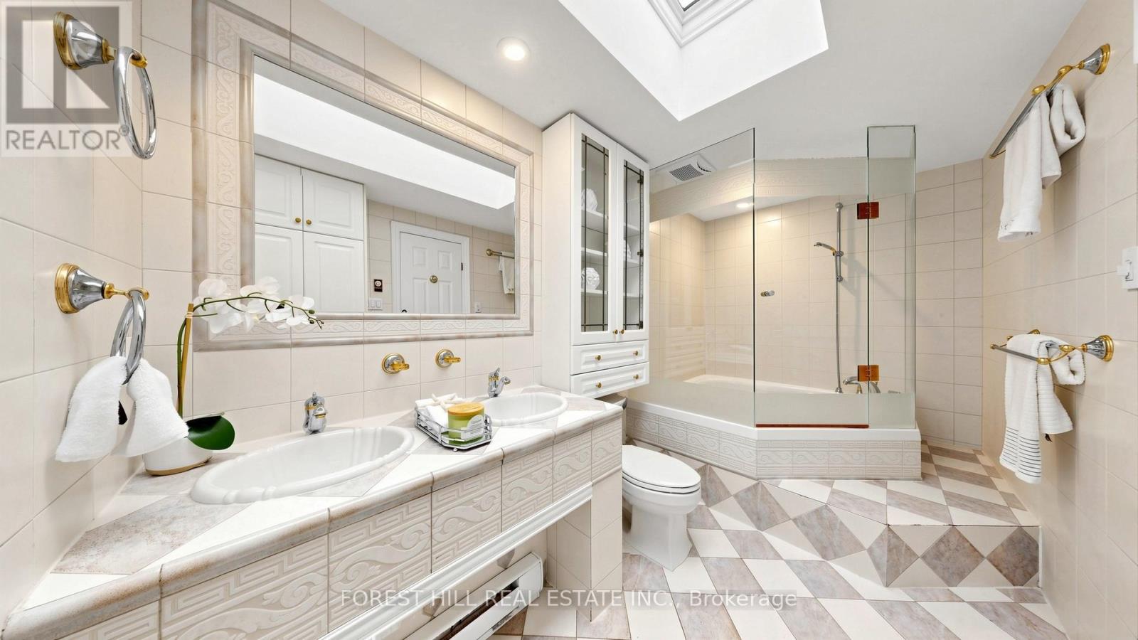 153 Glengrove Avenue W, Toronto, Ontario  M4R 1P1 - Photo 27 - C13069476