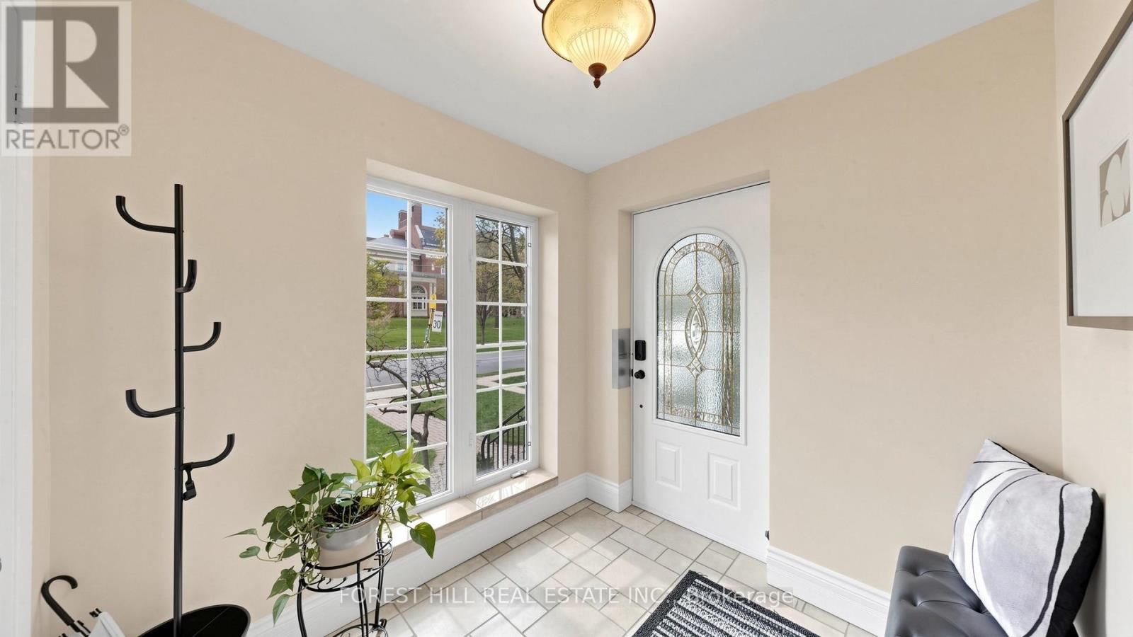 153 Glengrove Avenue W, Toronto, Ontario  M4R 1P1 - Photo 3 - C13069476