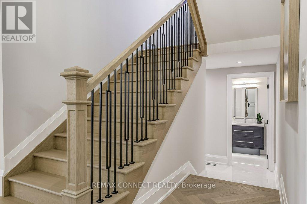 393 Rosebank Road, Pickering, Ontario  L1W 2N3 - Photo 19 - E13069048