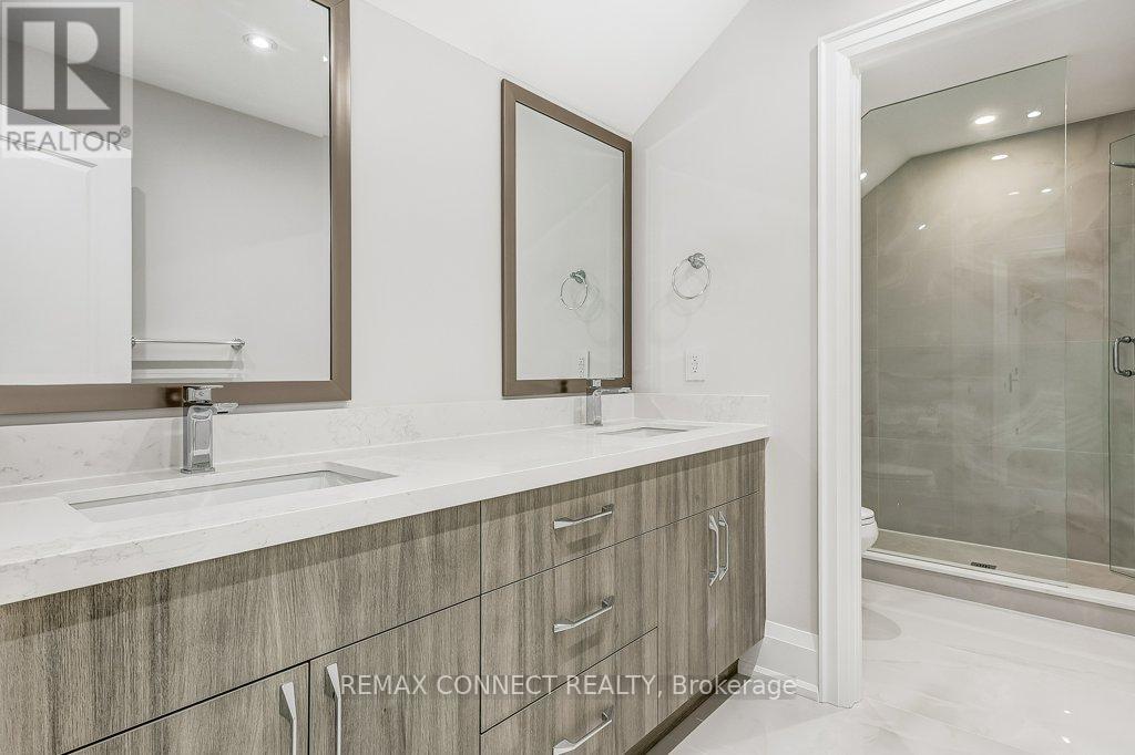 393 Rosebank Road, Pickering, Ontario  L1W 2N3 - Photo 34 - E13069048
