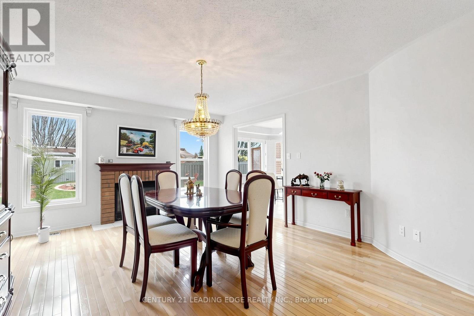29 Darley Street, Ajax, Ontario  L1T 3X9 - Photo 10 - E13069270
