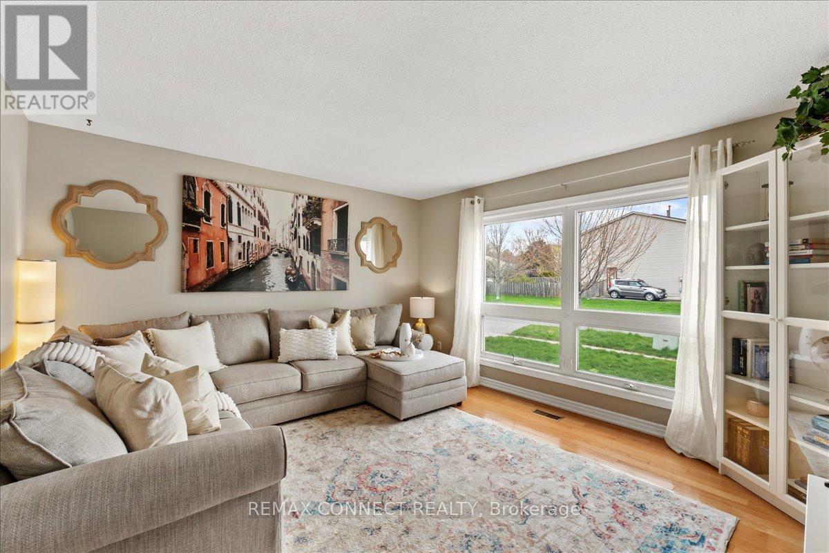 112 Londonderry Street, Oshawa, Ontario  L1J 6Z3 - Photo 4 - E13069284