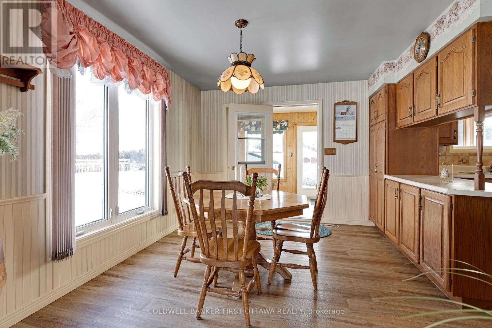 117 Perth Road, Beckwith, Ontario  K7A 0K3 - Photo 10 - X12720816