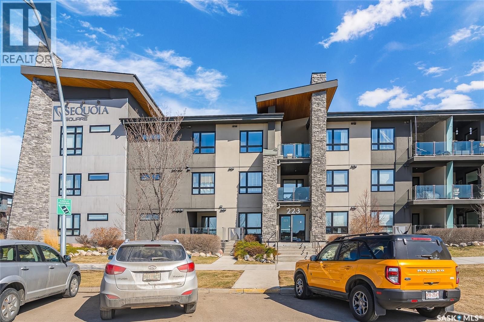 218 223 Evergreen SQUARE, Saskatoon, Saskatchewan