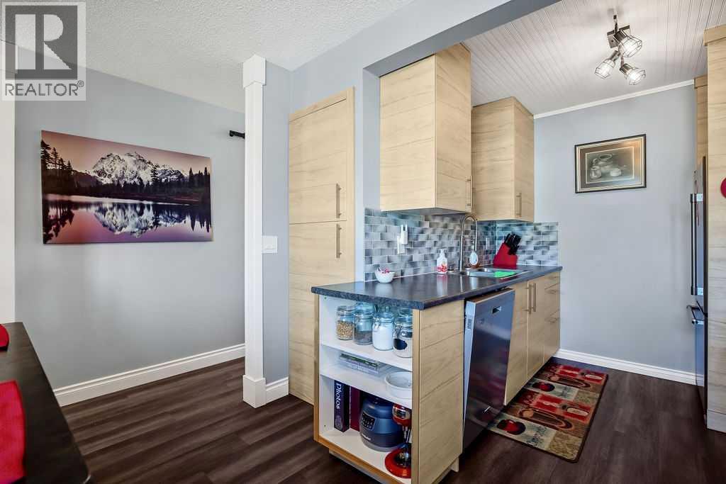 4, 51 Big Hill Way SE, Airdrie, Alberta  T4A 1M7 - Photo 5 - A2286365
