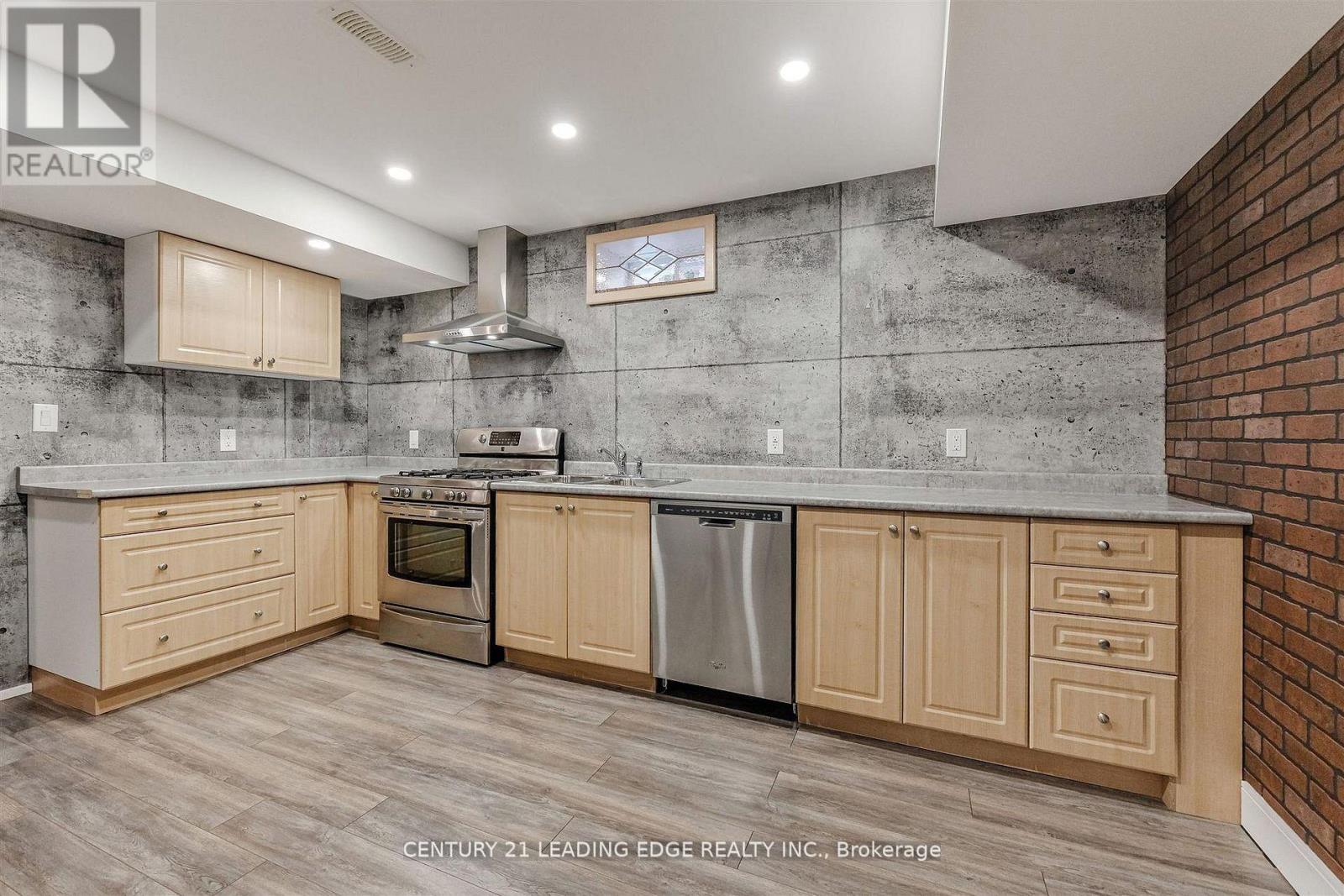 193 Tigertail Crescent, Bradford West Gwillimbury, Ontario  L3Z 2A5 - Photo 33 - N13069046