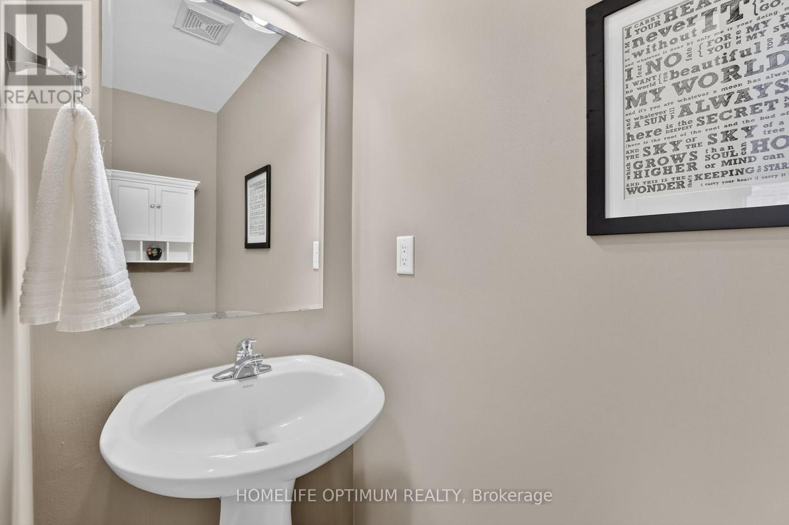 45 Ken Bishop Way, Newmarket, Ontario  L3X 3J6 - Photo 13 - N13069116