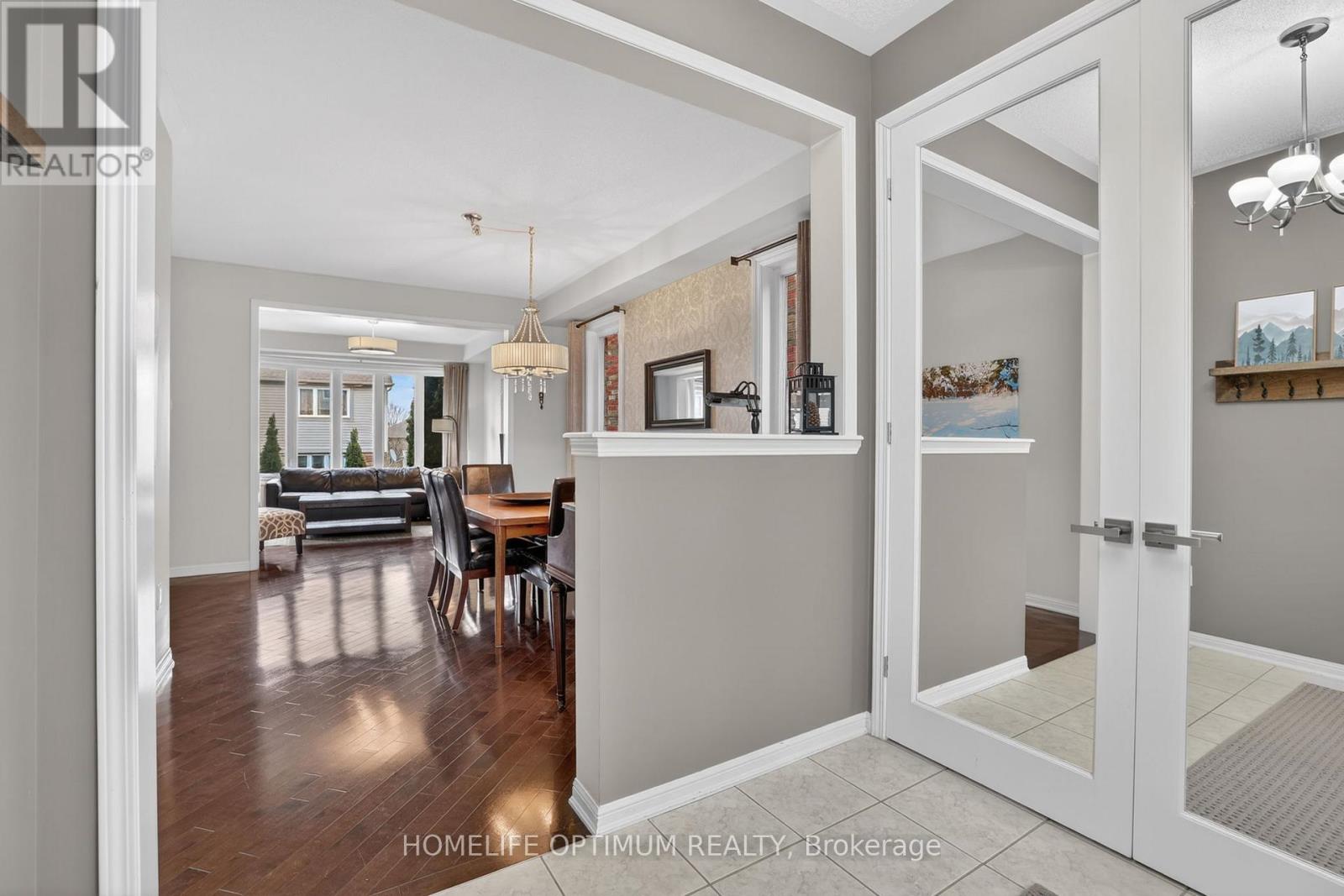 45 Ken Bishop Way, Newmarket, Ontario  L3X 3J6 - Photo 4 - N13069116