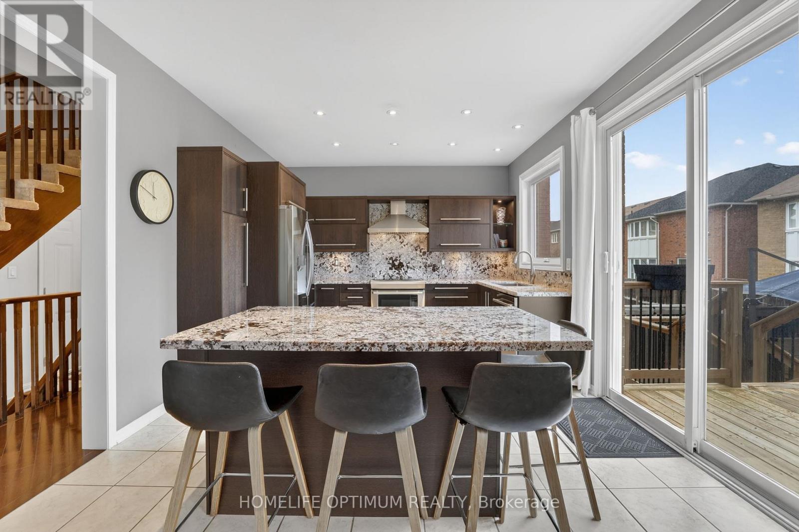 45 Ken Bishop Way, Newmarket, Ontario  L3X 3J6 - Photo 8 - N13069116